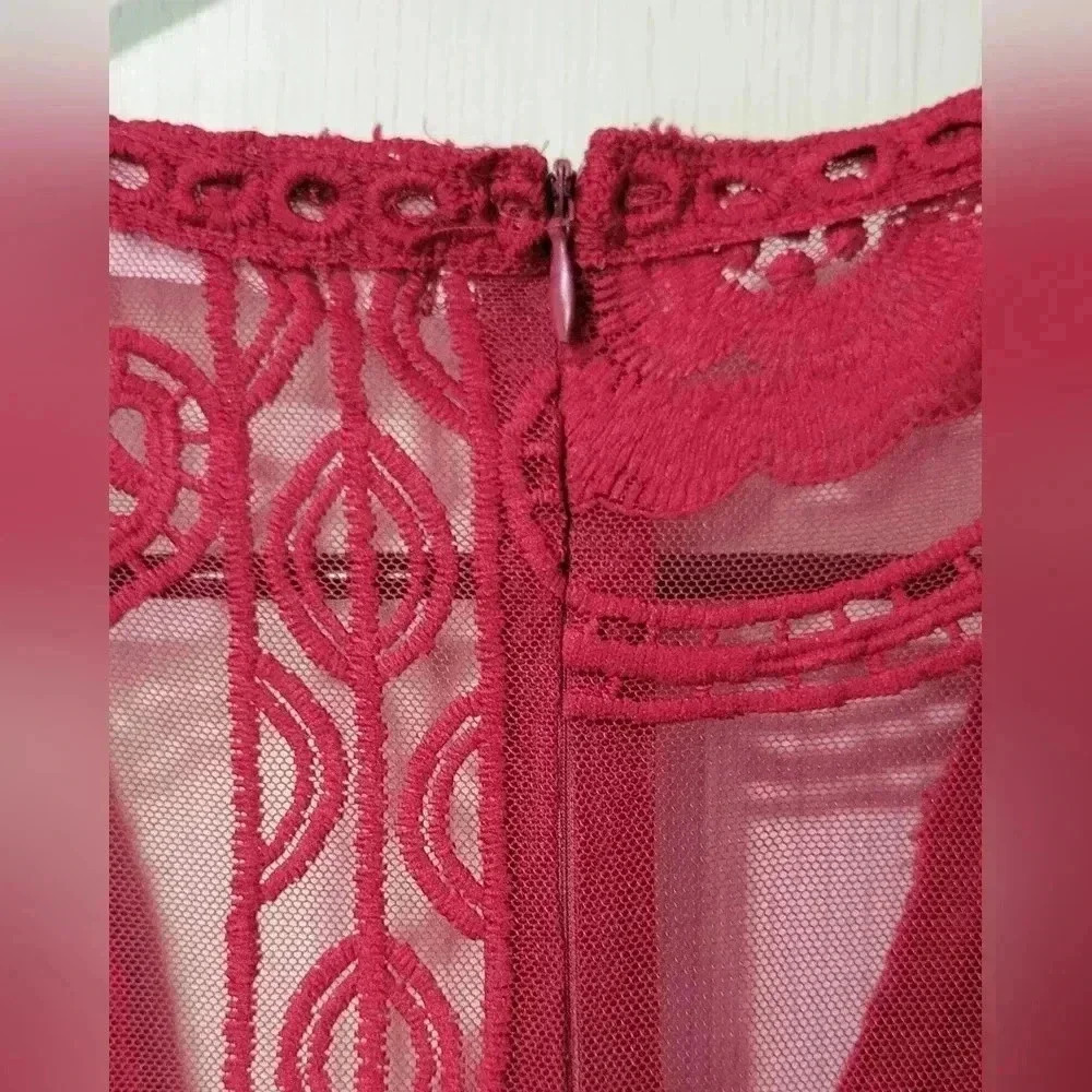 Eleter lace dress - Picture 10 of 12